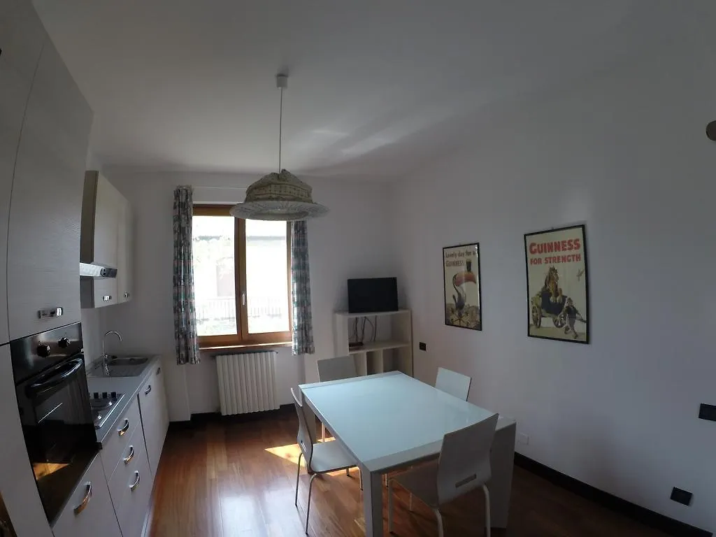 Viadelcipresso12 Apartment Desenzano del Garda Italy